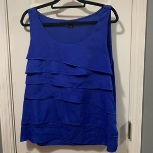 WOMANS BUSINESS TOP!